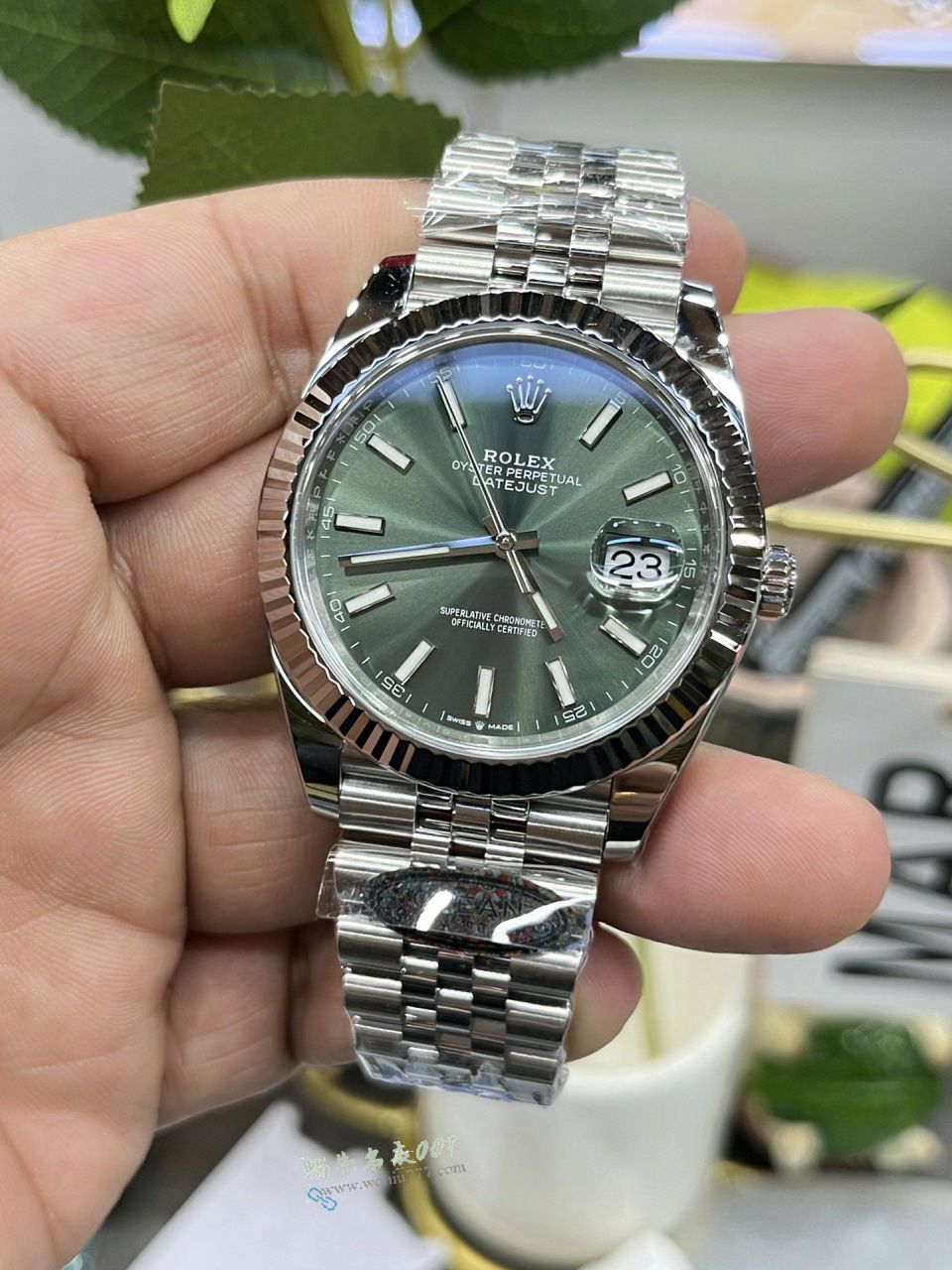 clean Rolex Datejust 41MM replica imitation m126334-0006 watches  / R956