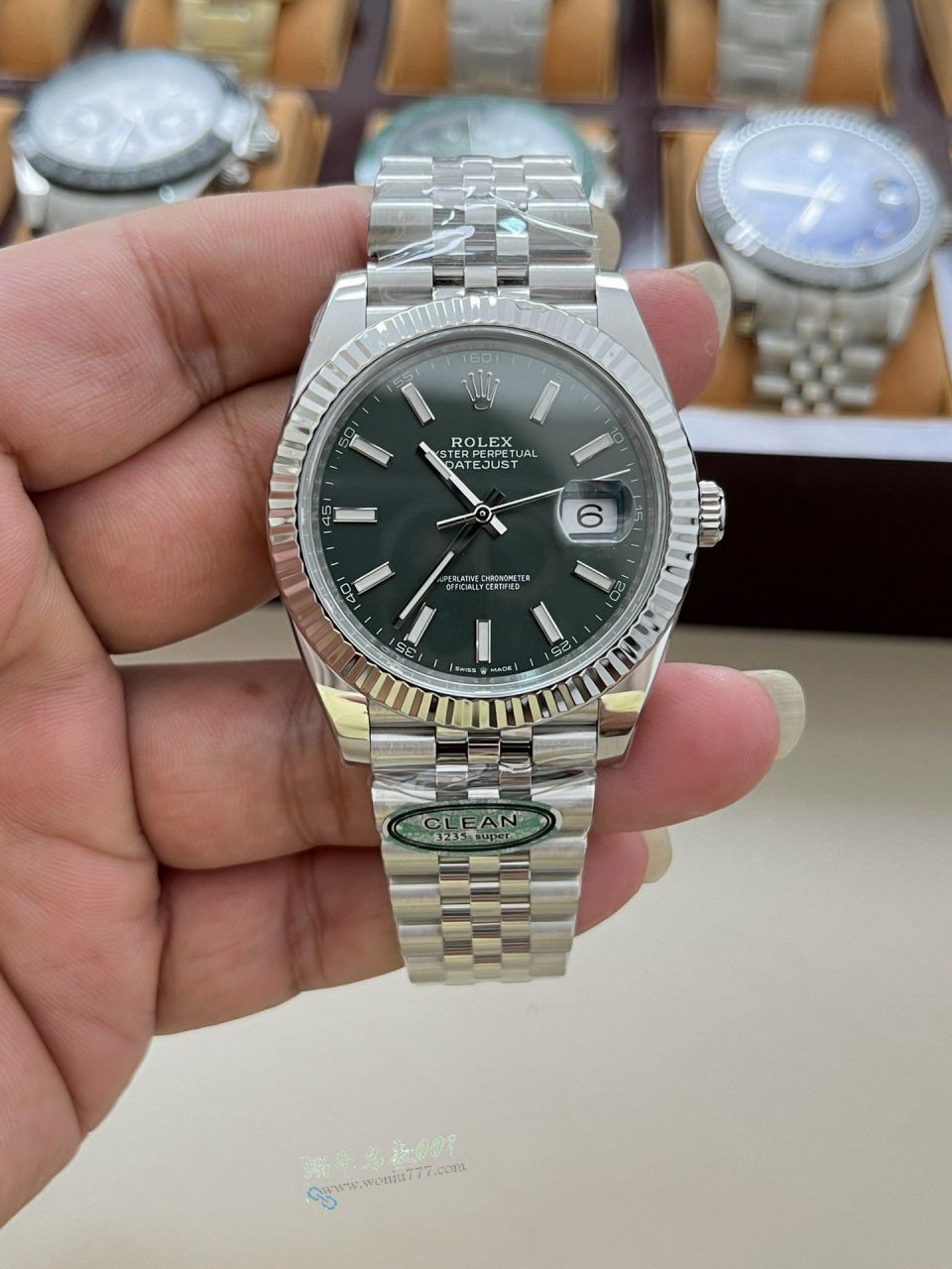 clean Rolex Datejust 41MM replica imitation m126334-0016 watches  / R958