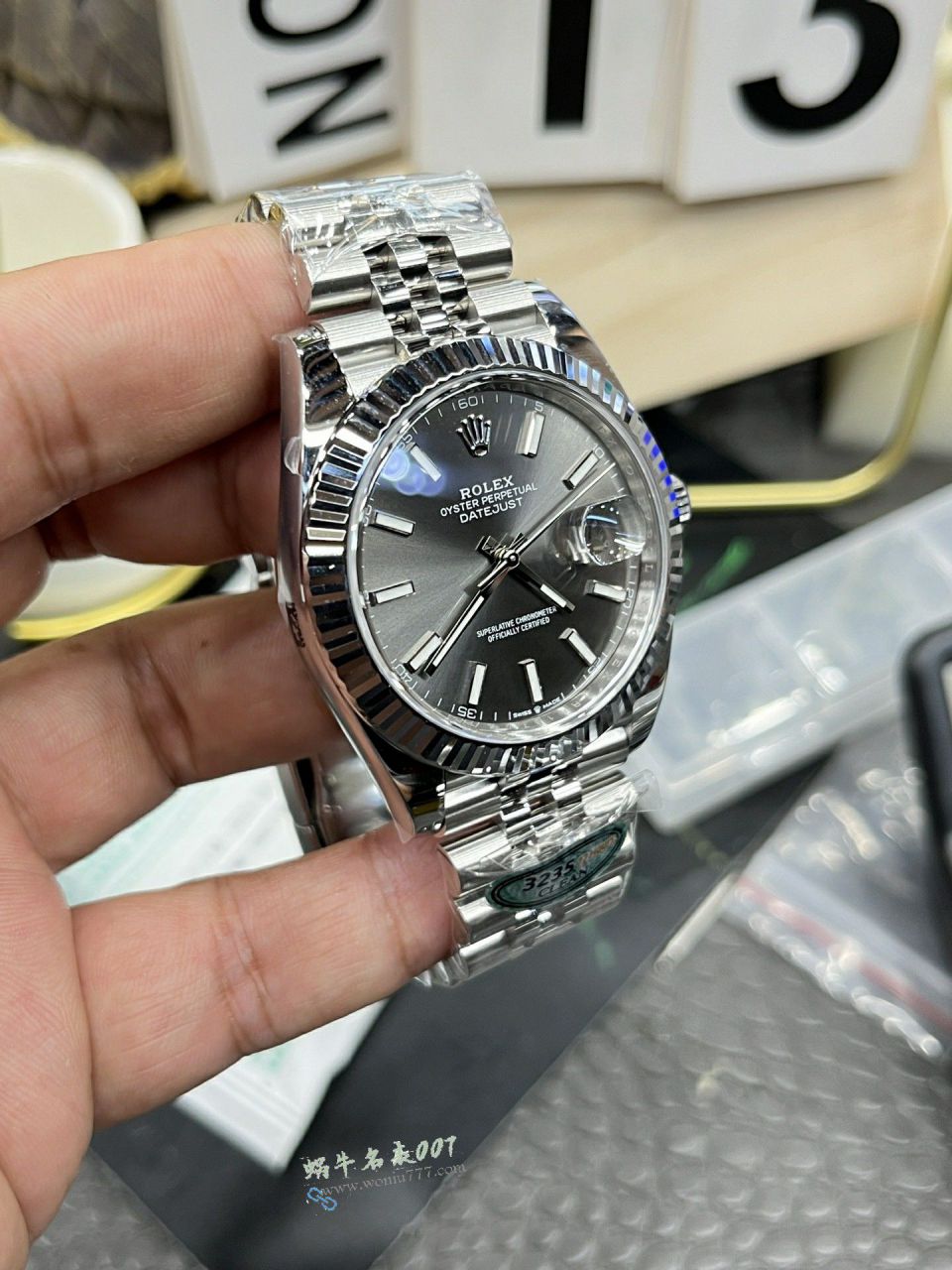 CLEAN Rolex Datejust 41mm series m126334-0014 watches  / R960