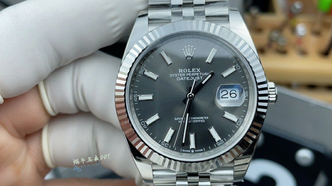 CLEAN Rolex Datejust 41mm series m126334-0014 watches  / R960