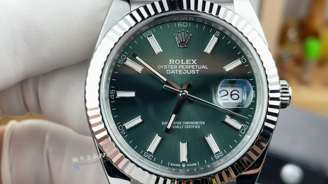 CLEAN Rolex Datejust 41mm series m126334-0014 watches  / R960