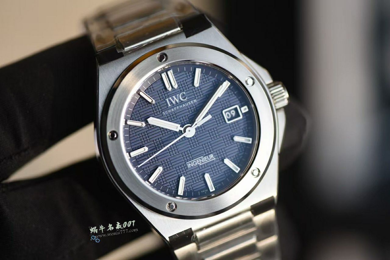  Video review V7 Factory  blue surface IWC Engineer  series best replica imitation IW328907 watches  / WG639