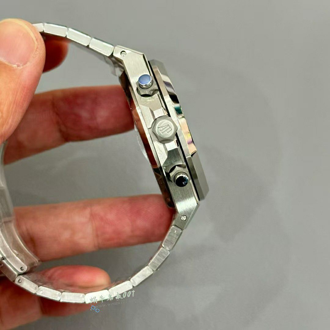 APS Audemars Piguet Royal Oak TOP replica imitation  watch26240BC.OO.1320BC.01 watches  / AP307