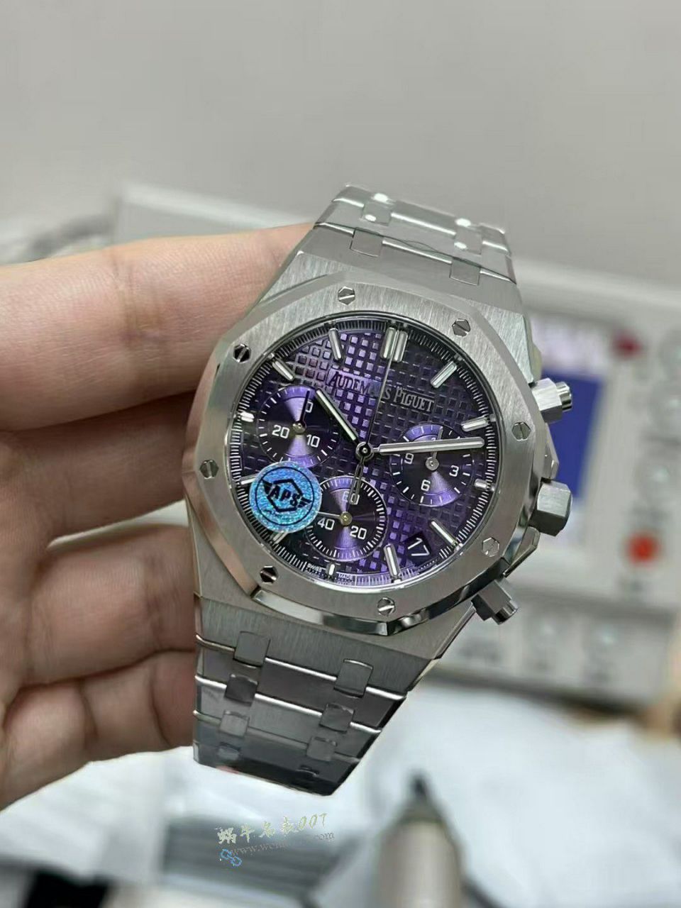 APS Audemars Piguet Royal Oak TOP replica imitation  watch26240BC.OO.1320BC.01 watches  / AP307