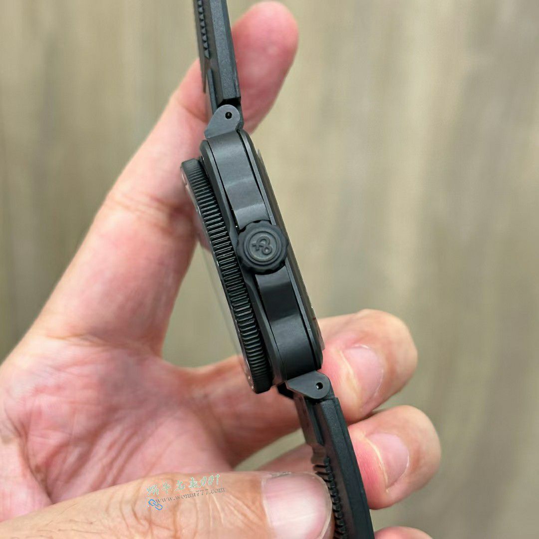 M+100% replica  Bell & Ross INSTRUMENTS series BR03A-D-LM-CE/SRB watches  / BR060