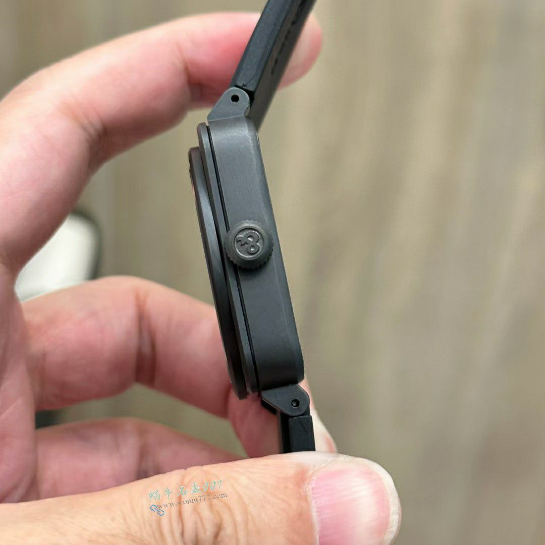 M+ Bell & Ross 100% replica  watch INSTRUMENTS series BR03A-HER-CE/SCA watches  / BR066