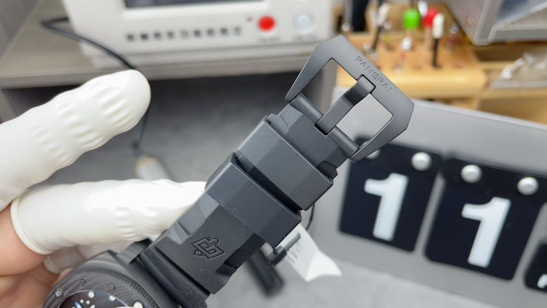 VS Factory  Panerai SUBMERSIBLE Submersible  series Carbotech™ watches pam02231，pam2231 / vspam02231