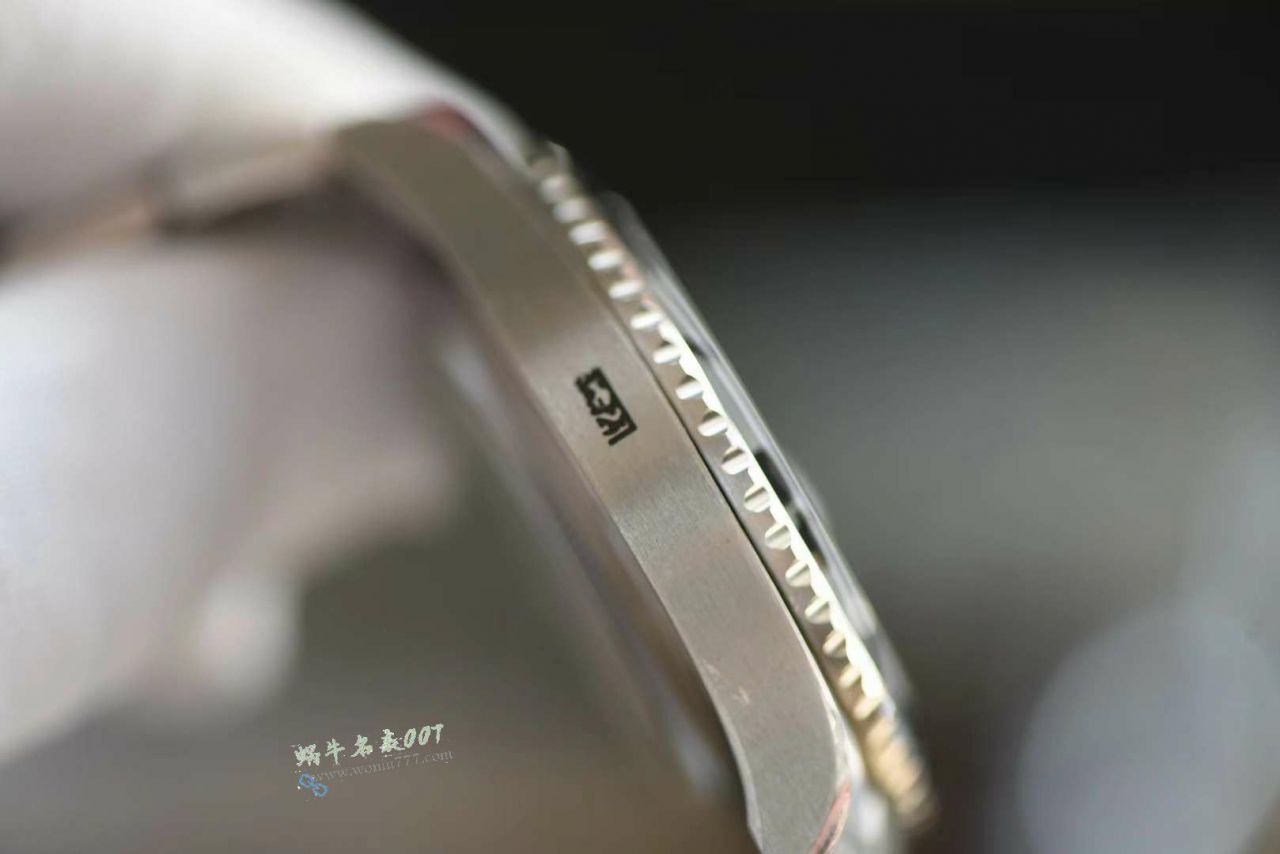 EXERolex Yacht-Master 42 100%  titanium 100% replica  watchm226627-0001 watches  / R975