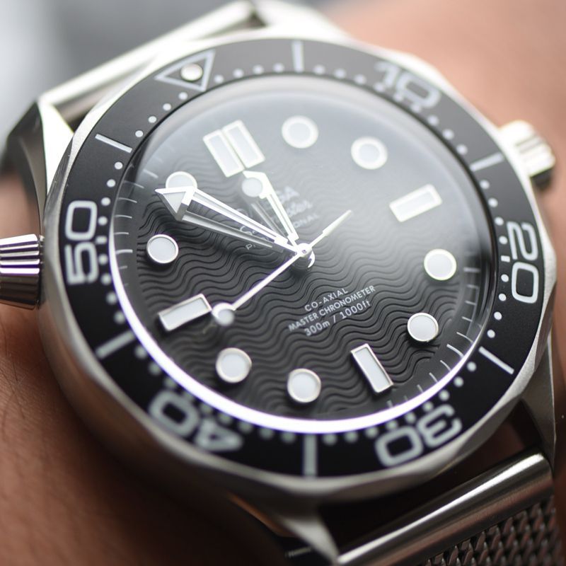 VS Omega  No calendar  Seamaster 300 meters TOP replica  watch210.30.42.20.01.010 watches 