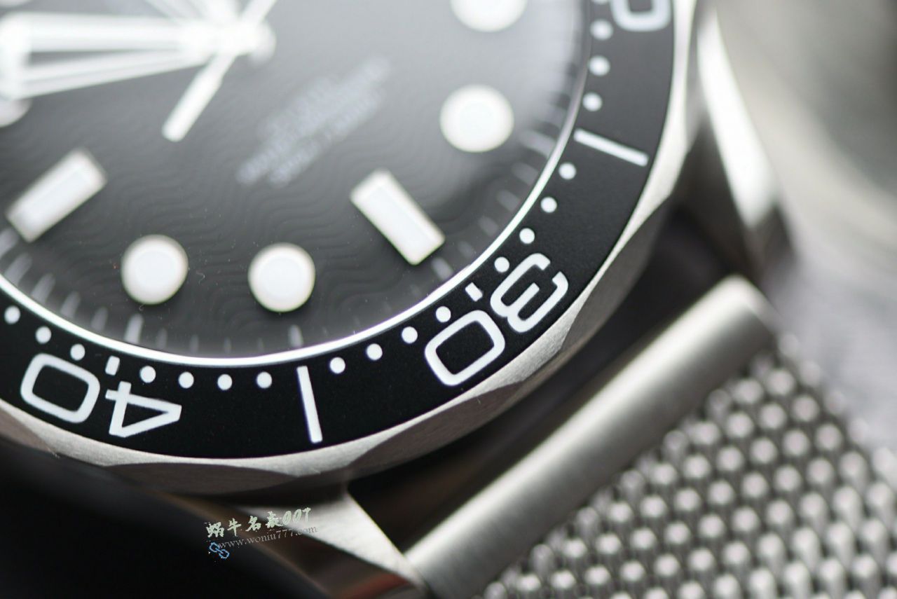 VS Omega  No calendar  Seamaster 300 meters TOP replica  watch210.30.42.20.01.010 watches  / VS821