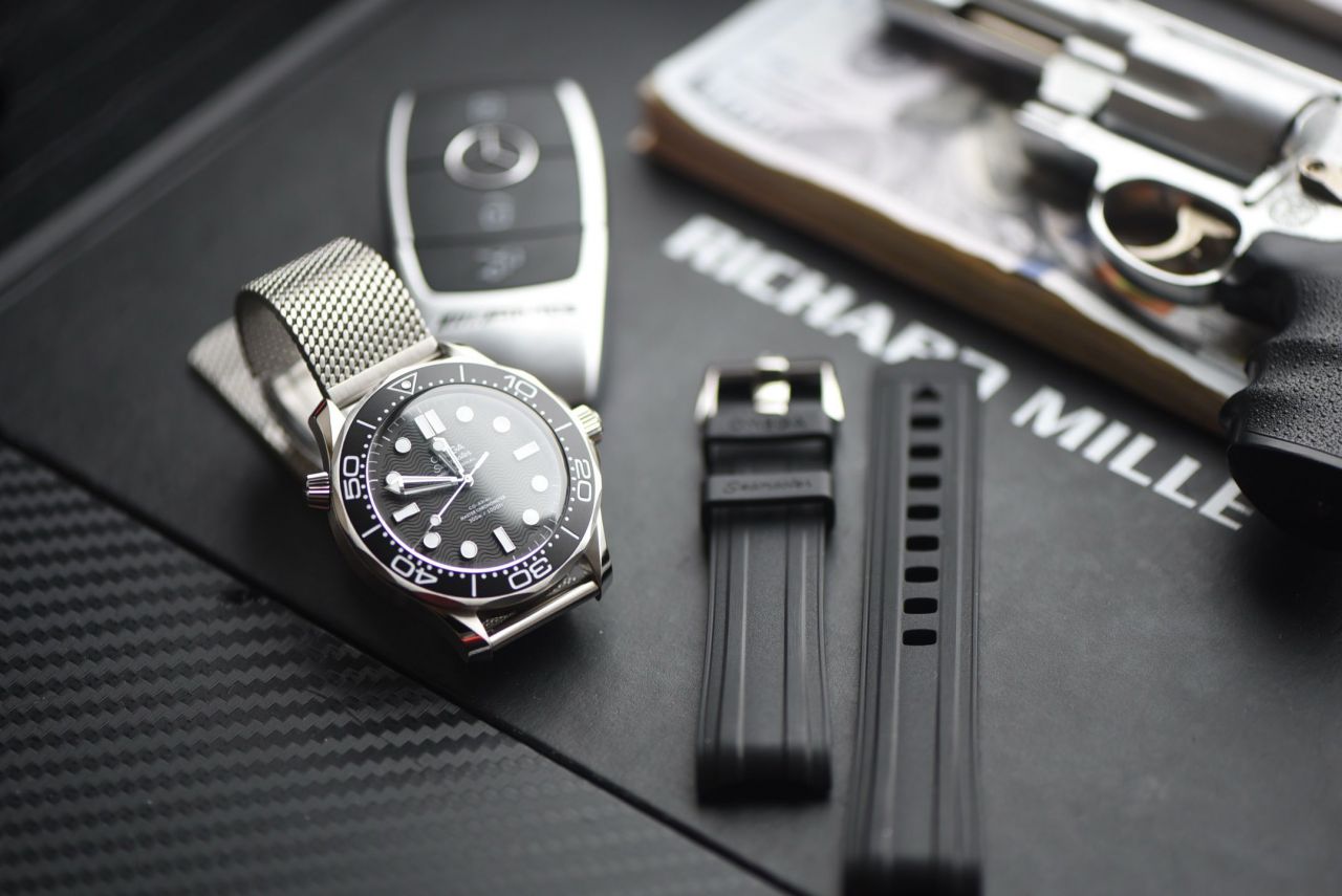 VS Omega  No calendar  Seamaster 300 meters TOP replica  watch210.30.42.20.01.010 watches  / VS821