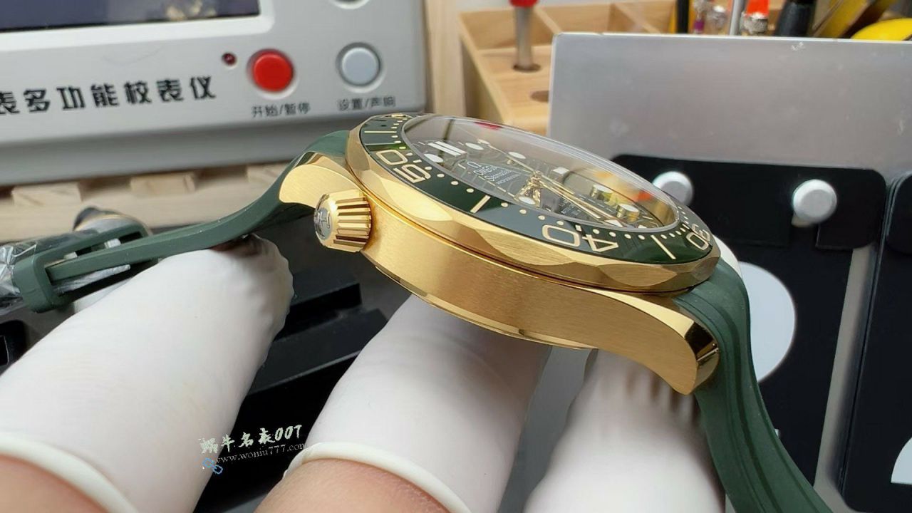 VS Omega Seamaster 300 meters Green Grass Guangzhou replica  watch210.62.42.20.10.001 watches  / VS822