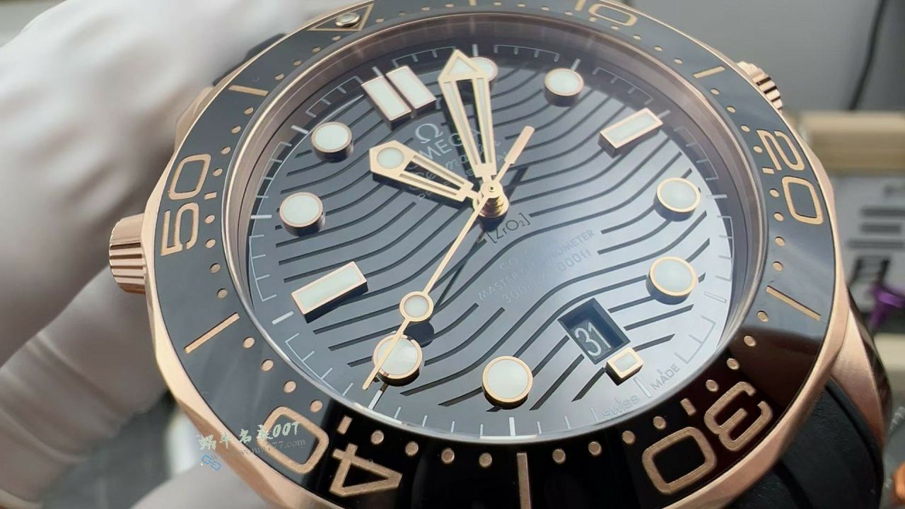 VS All gold  Omega Seamaster 300 meters TOP replica  watch210.62.42.20.01.002 watches  / VS823