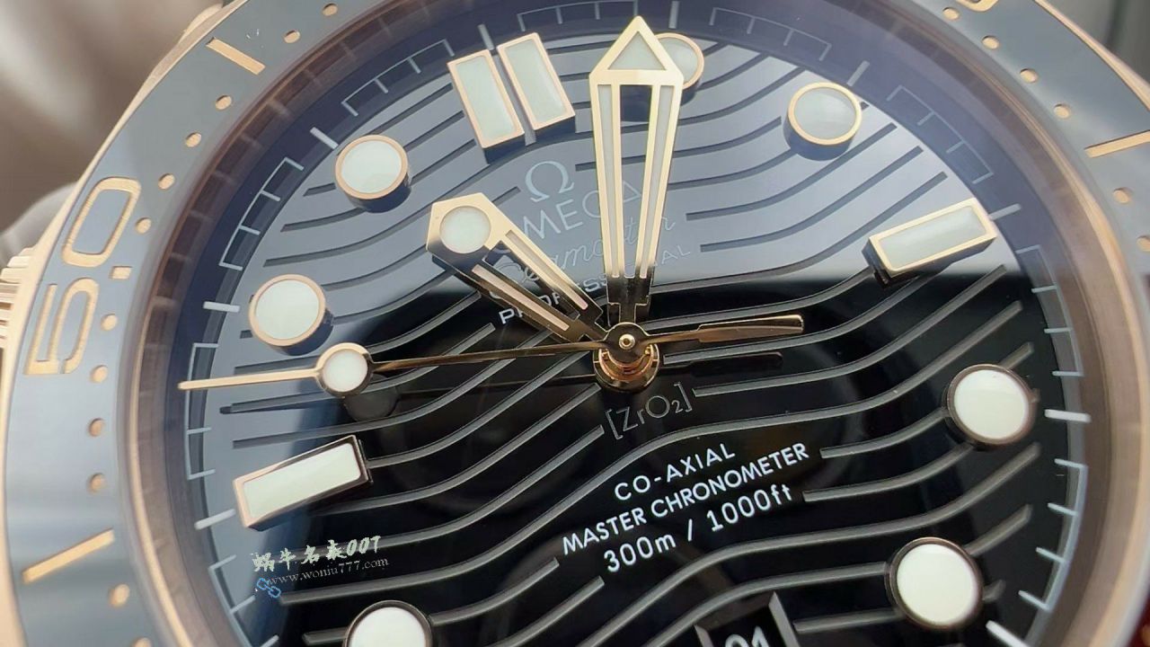 VS All gold  Omega Seamaster 300 meters TOP replica  watch210.62.42.20.01.002 watches  / VS823