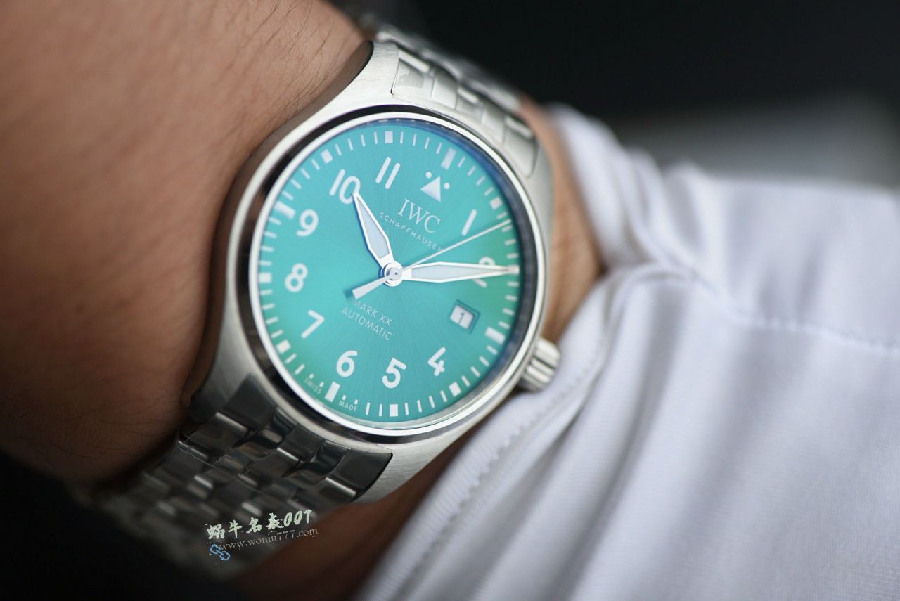 V7IWC Big Pilot the best  replica  watch Mark XX Collection IW328204 watches  / WG652