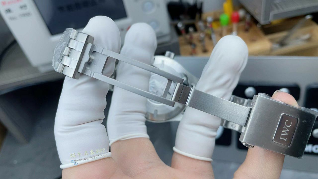 V7 Factory  IWC 100% replica  watch Big Pilot Mark XX IW328208 watches  / WG653