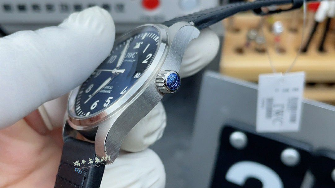 V7IWC Big Pilot the best  replica  watch Mark XX Collection IW328204 watches  / WG652