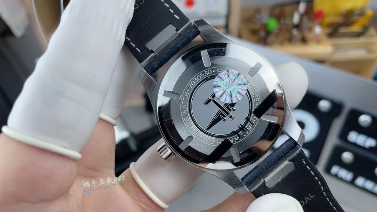 V7IWC Big Pilot the best  replica  watch Mark XX Collection IW328204 watches  / WG652