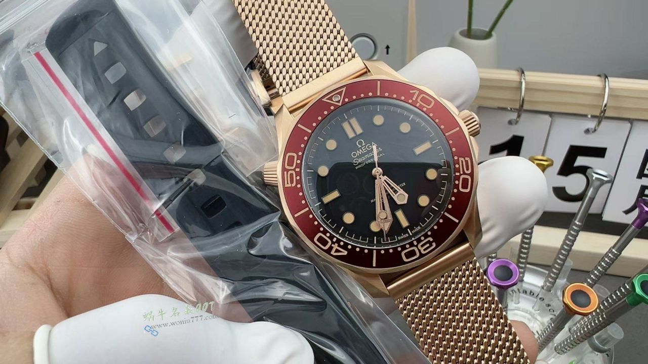 VS Omega 007  Seamaster 300  bronze gold  No Time to Die  replica  watch210.90.42.20.01.003 watches  / VS828