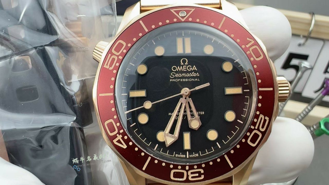 VS Omega 007  Seamaster 300  bronze gold  No Time to Die  replica  watch210.90.42.20.01.003 watches  / VS828