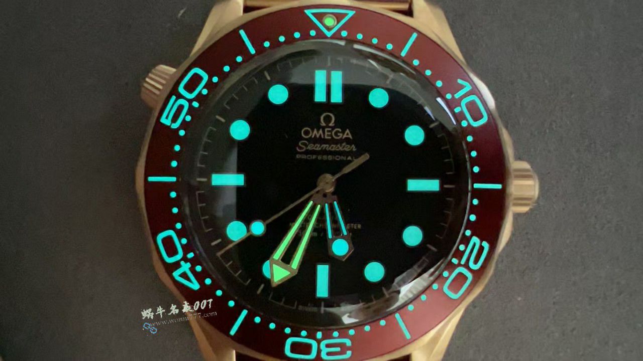 VS Omega 007  Seamaster 300  bronze gold  No Time to Die  replica  watch210.90.42.20.01.003 watches  / VS828