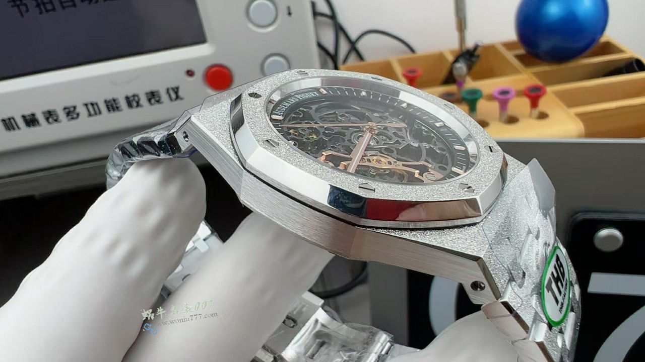 THB Audemars Piguet Royal Oak 100% replica  watch 15407BC.GG.1224BC.01 watches  / AP312