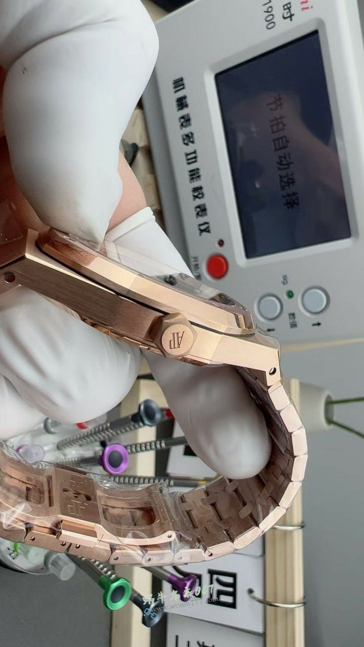 THB Audemars Piguet Royal Oak   replica imitation  watch 15407OR.OO.1220OR.01 watches  / AP313