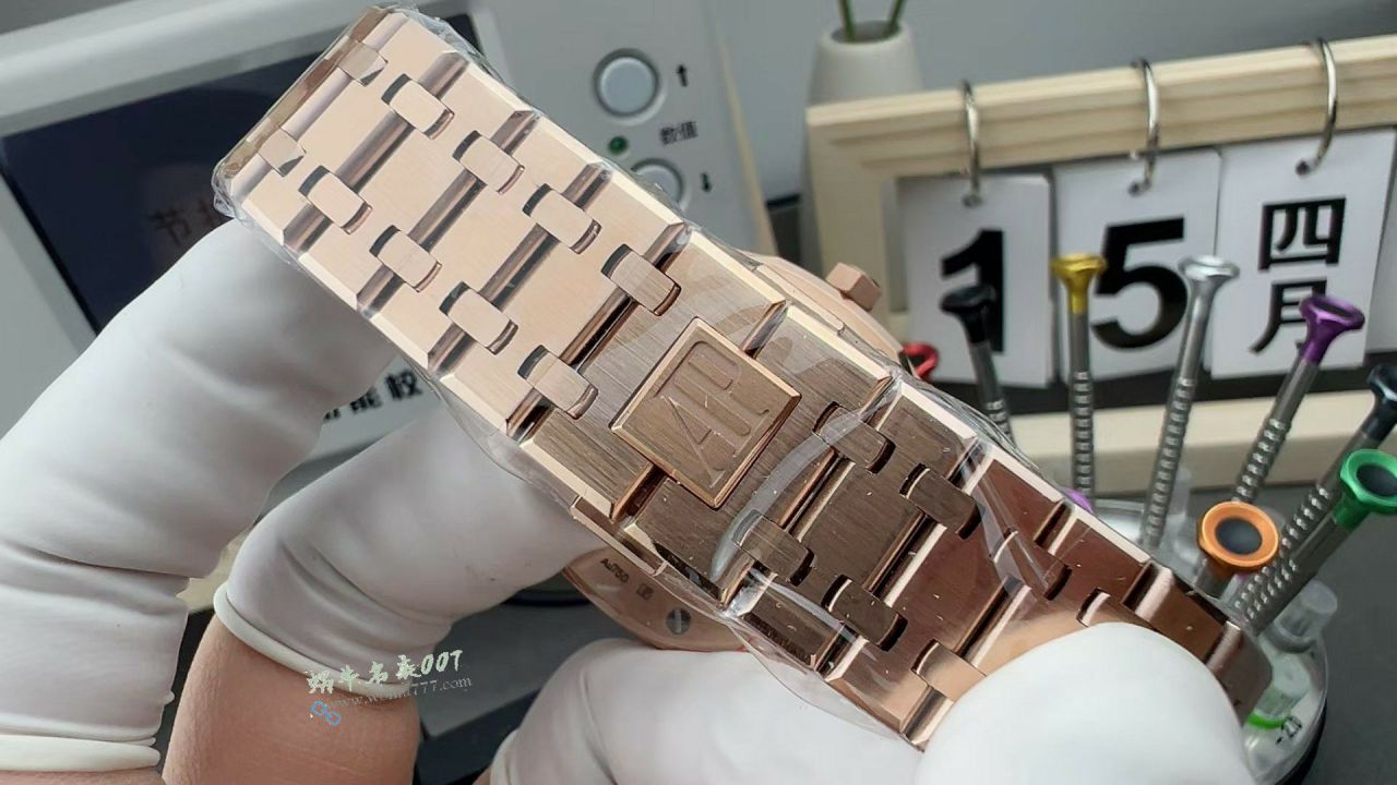 THB Audemars Piguet Royal Oak   replica imitation  watch 15407OR.OO.1220OR.01 watches  / AP313