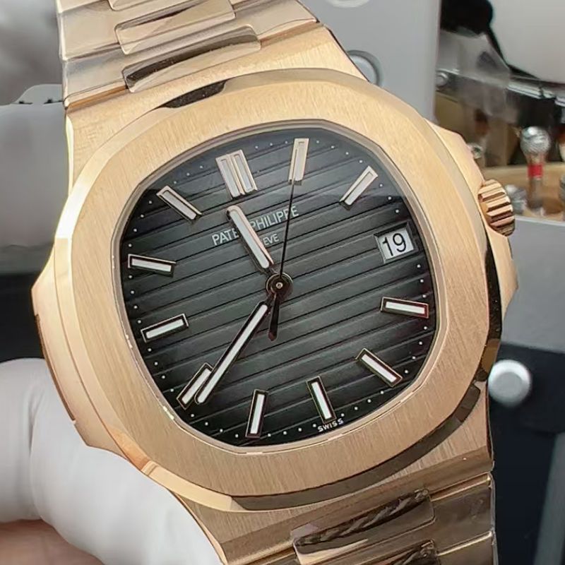 3K Patek Philippe 5711R  Nautilus  Rose gold  Gray surface 100% replica imitation  watches 