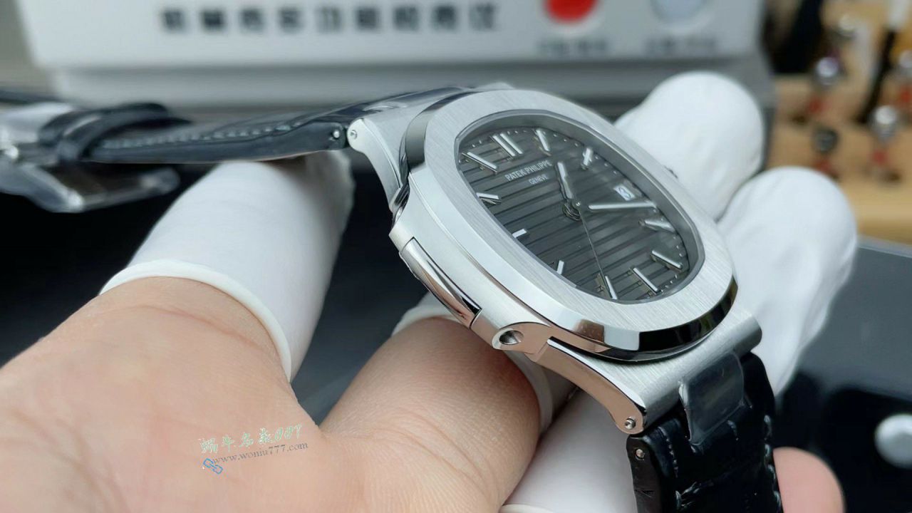 3K Customized movement Patek Philippe Nautilus 5711G-001TOP replica  watches  / BD512