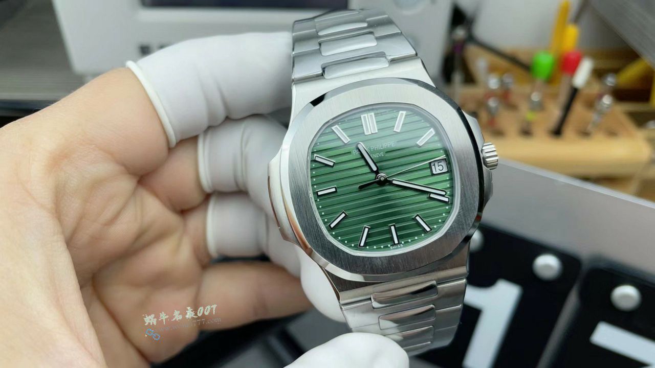 【 Video review 】3K Customized movement Patek Philippe Green  Nautilus 100% imitation  replica 5711/1A-014 watch / BD386