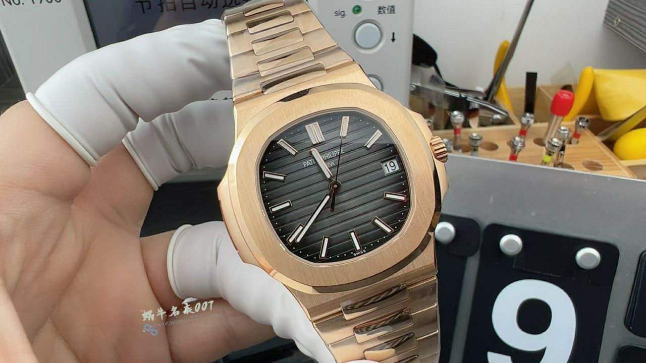 3K Patek Philippe 5711R  Nautilus  Rose gold  Gray surface 100% replica imitation  watches  / BD513