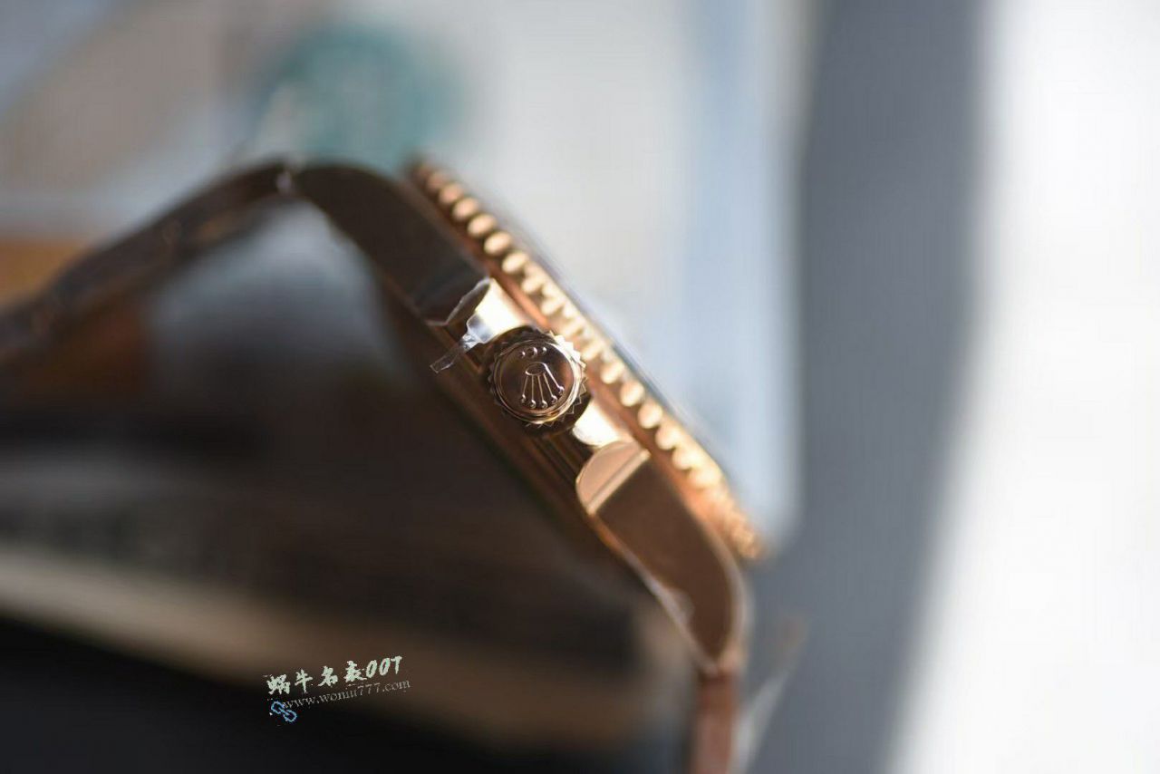 Clean Rolex GMT-Master II Tuhao Gold   imitation  watchm126715chnr-0001 watches  / R976