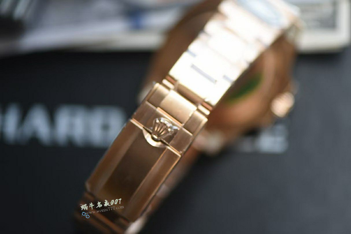 Clean Rolex GMT-Master II Tuhao Gold   imitation  watchm126715chnr-0001 watches  / R976