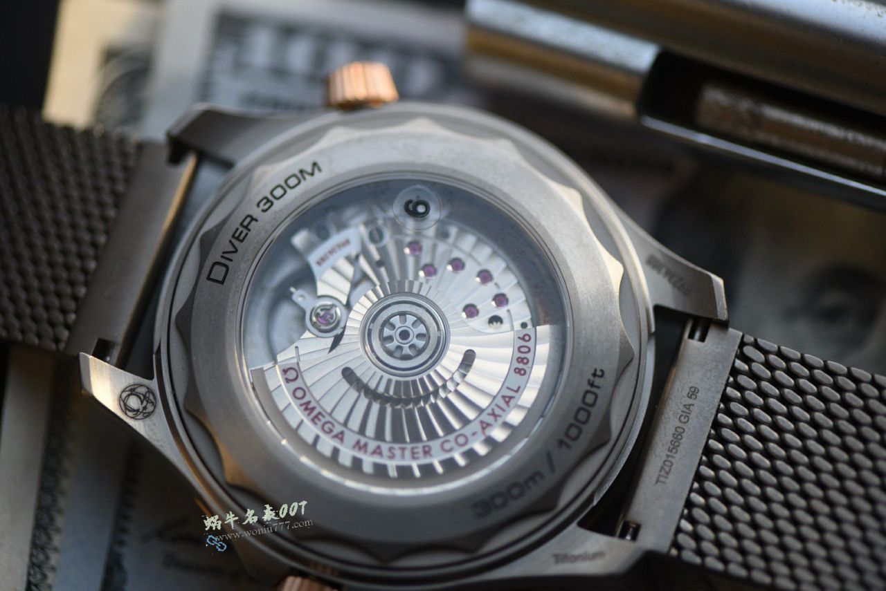  Video review VS Omega  No Time to Die   Seamaster 300 meters 210.90.42.20.10.001 watches  / VS828