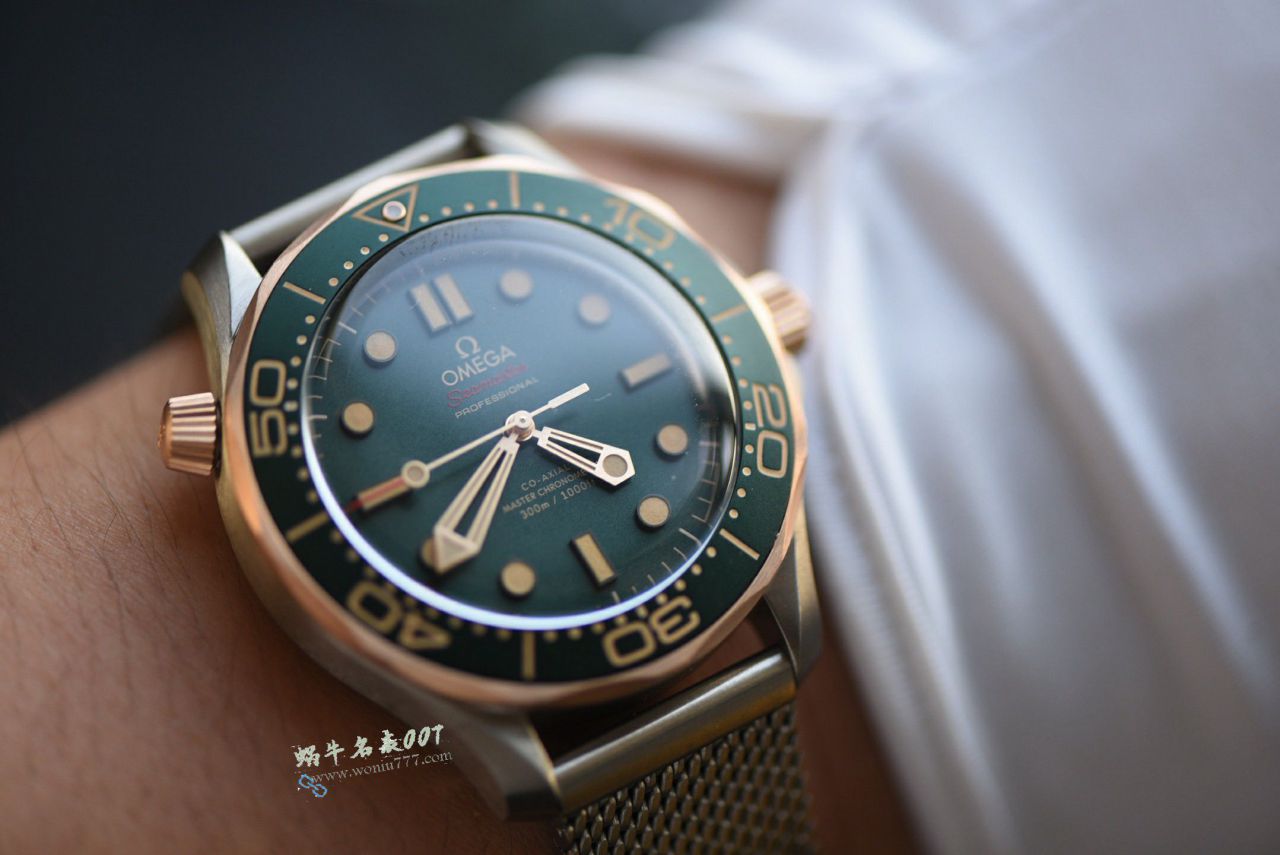  Video review VS Omega  No Time to Die   Seamaster 300 meters 210.90.42.20.10.001 watches  / VS828