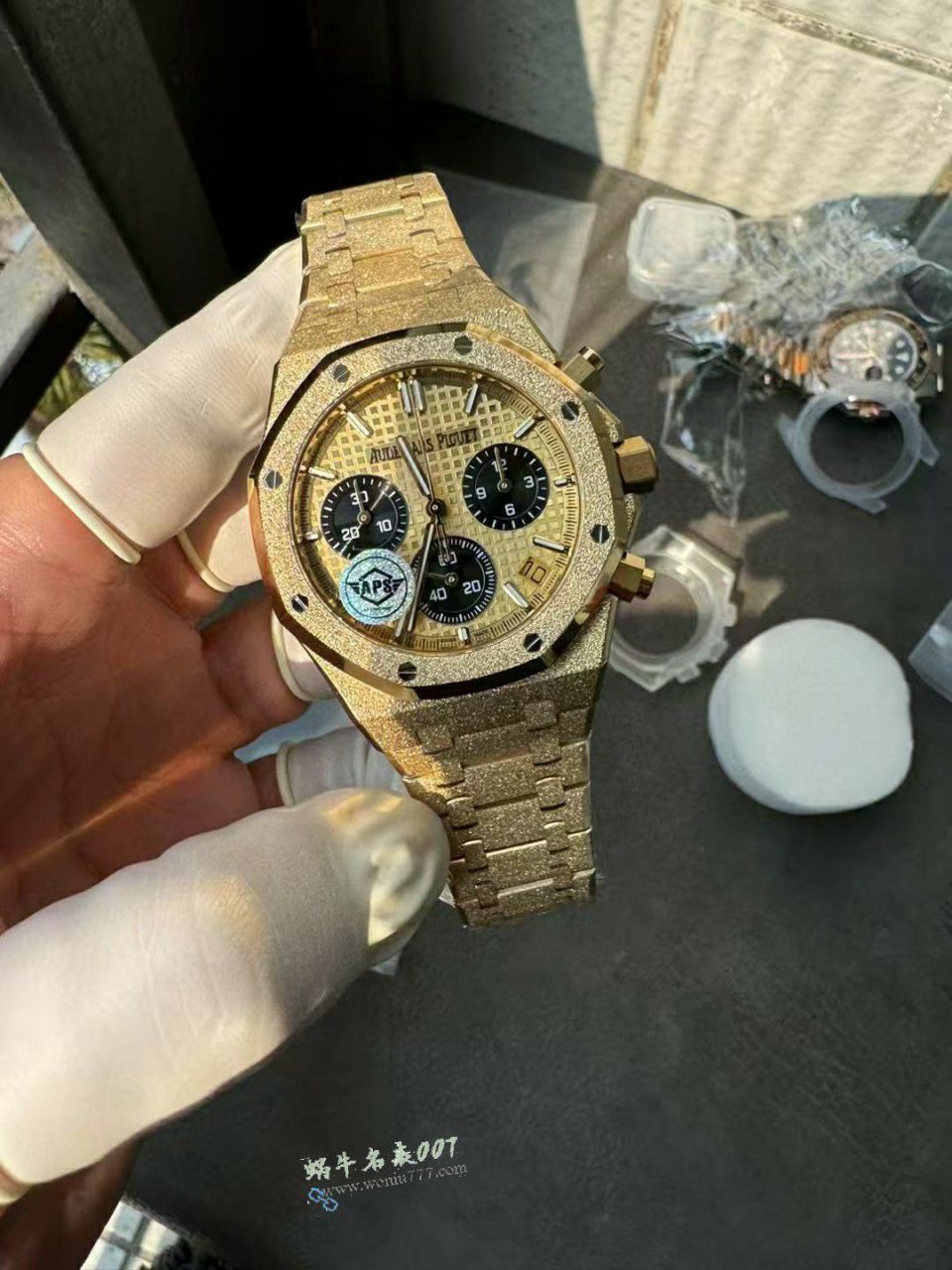 APS Audemars Piguet Royal Oak  series 26240BA.GG.1324BA.01 watches  / AP317