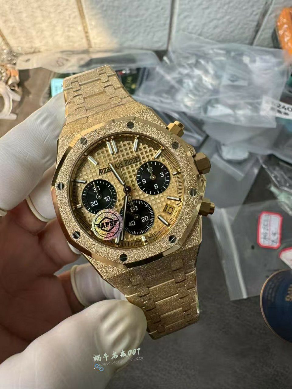 APS Audemars Piguet Royal Oak  series 26240BA.GG.1324BA.01 watches  / AP317