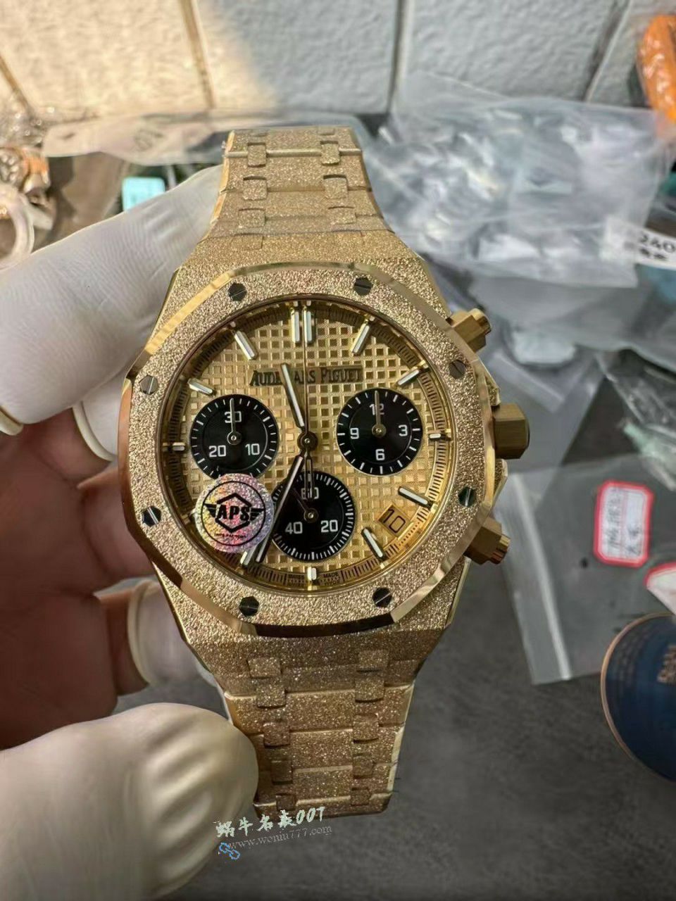 APS Audemars Piguet Royal Oak  series 26240BA.GG.1324BA.01 watches  / AP317