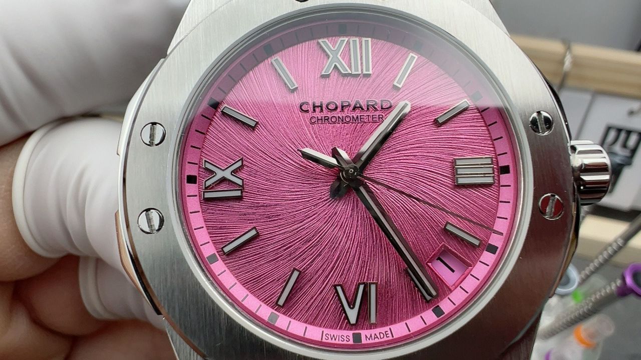 GH Chopard Snow Mountain Proud Wings  series  Pink Dial   Calendar 款 watches  / XB089