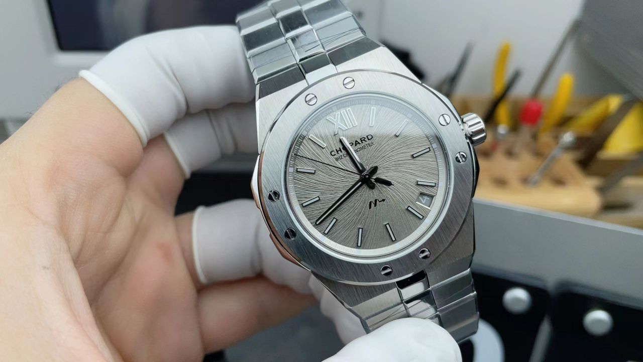 GH Chopard Snow Mountain Proud Wings  imitation  watch298600-3002 watches  / XB091