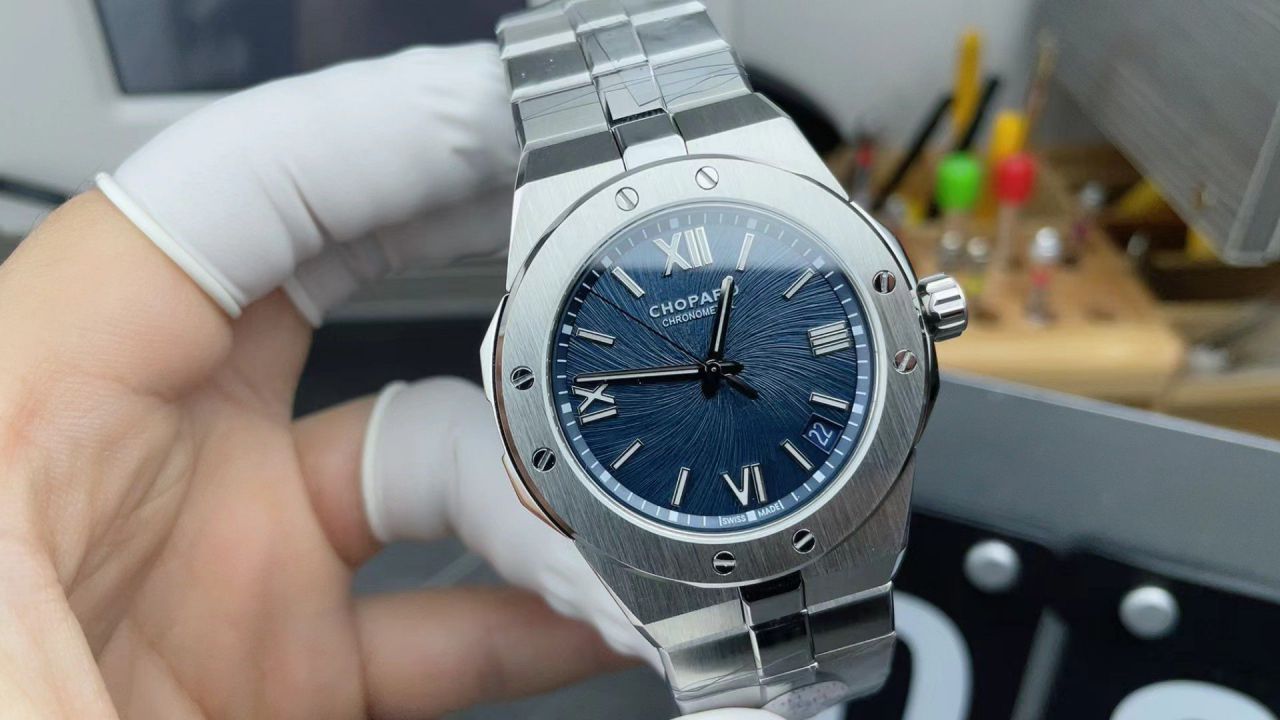 GH Chopard Snow Mountain Proud Wings  replica  watch298600-3001 watches  / XB090