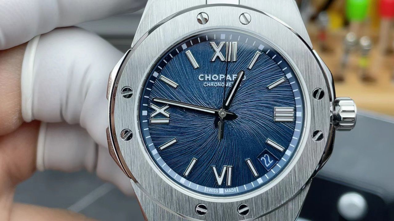 GH Chopard Snow Mountain Proud Wings  replica  watch298600-3001 watches  / XB090