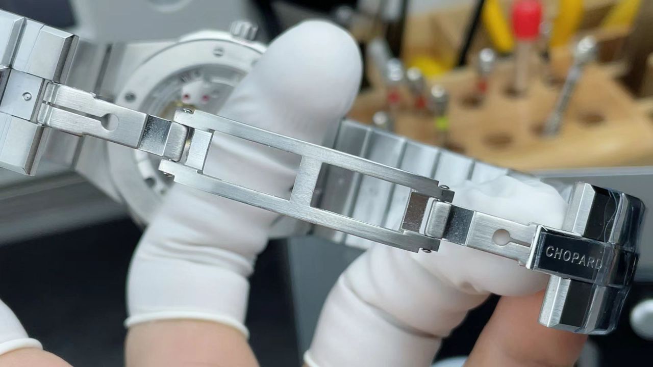 GH Chopard Snow Mountain Proud Wings  imitation  watch298600-3002 watches  / XB091