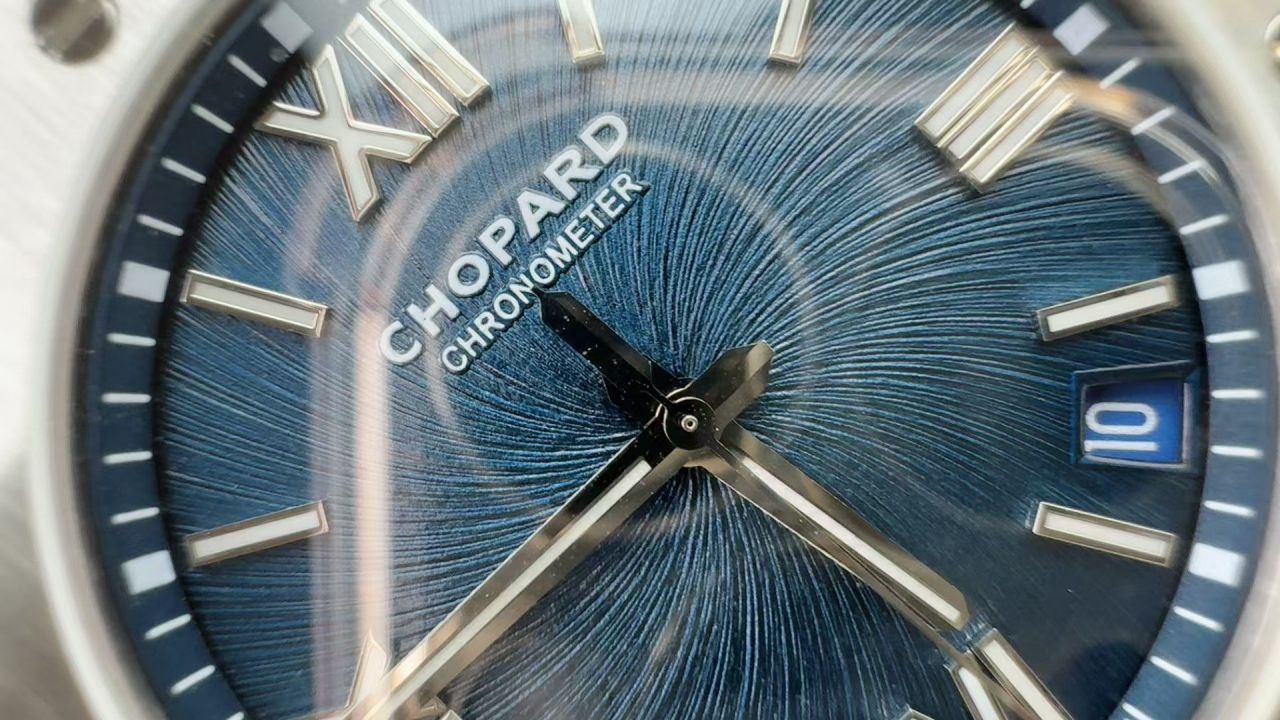 GH Chopard Snow Mountain Proud Wings  replica  watch298600-3001 watches  / XB090