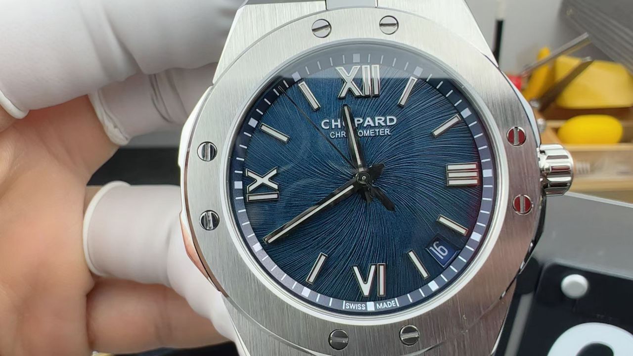 GH Chopard Snow Mountain Proud Wings  replica  watch298600-3001 watches  / XB090