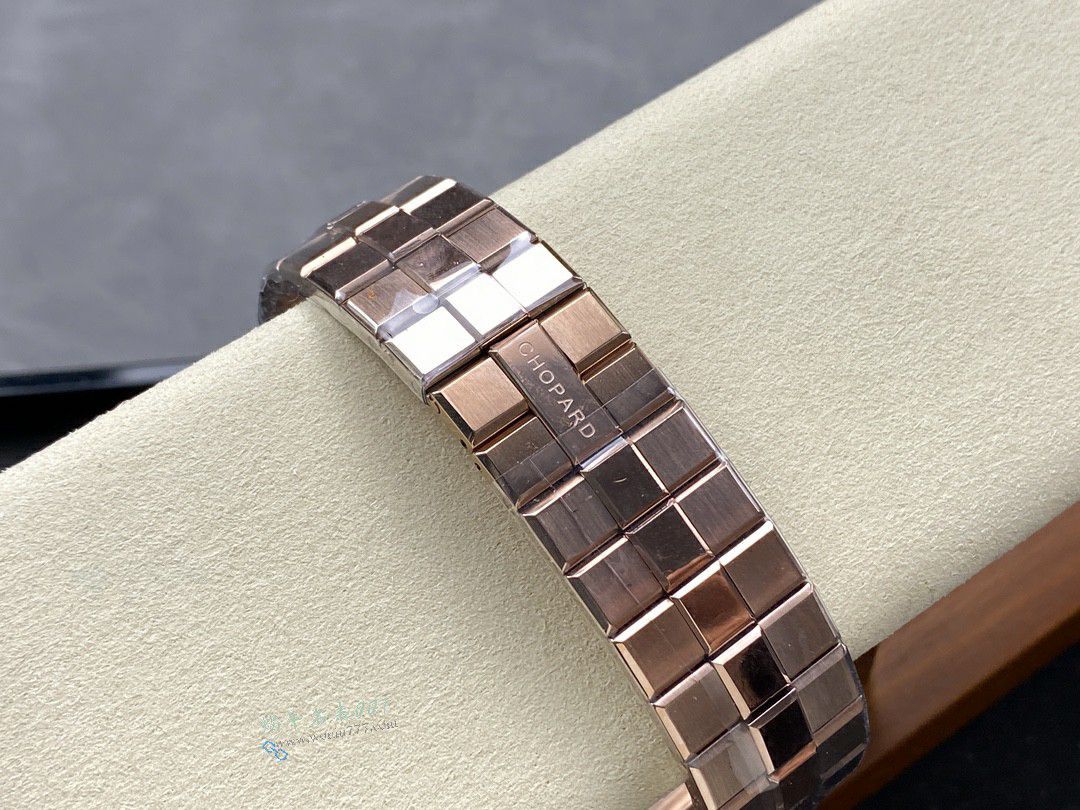 GH Chopard Snow Mountain Proud Wings  set  / XB092