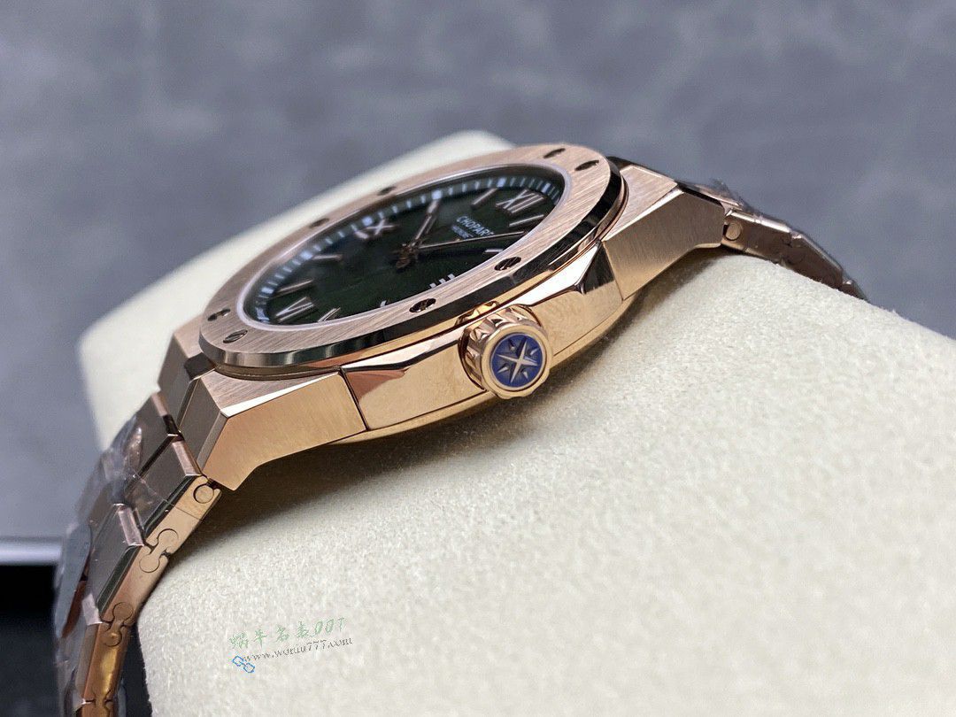 GH Chopard Snow Mountain Proud Wings  set  / XB092