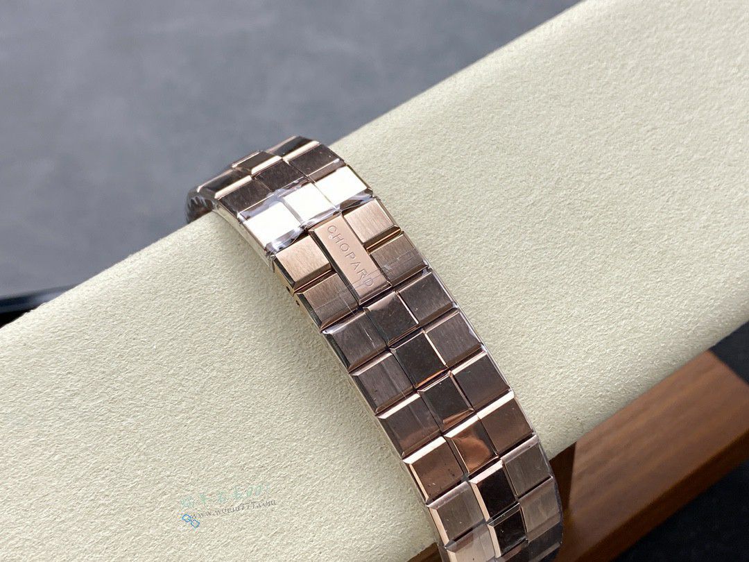 GH Chopard Snow Mountain Proud Wings  set  / XB092