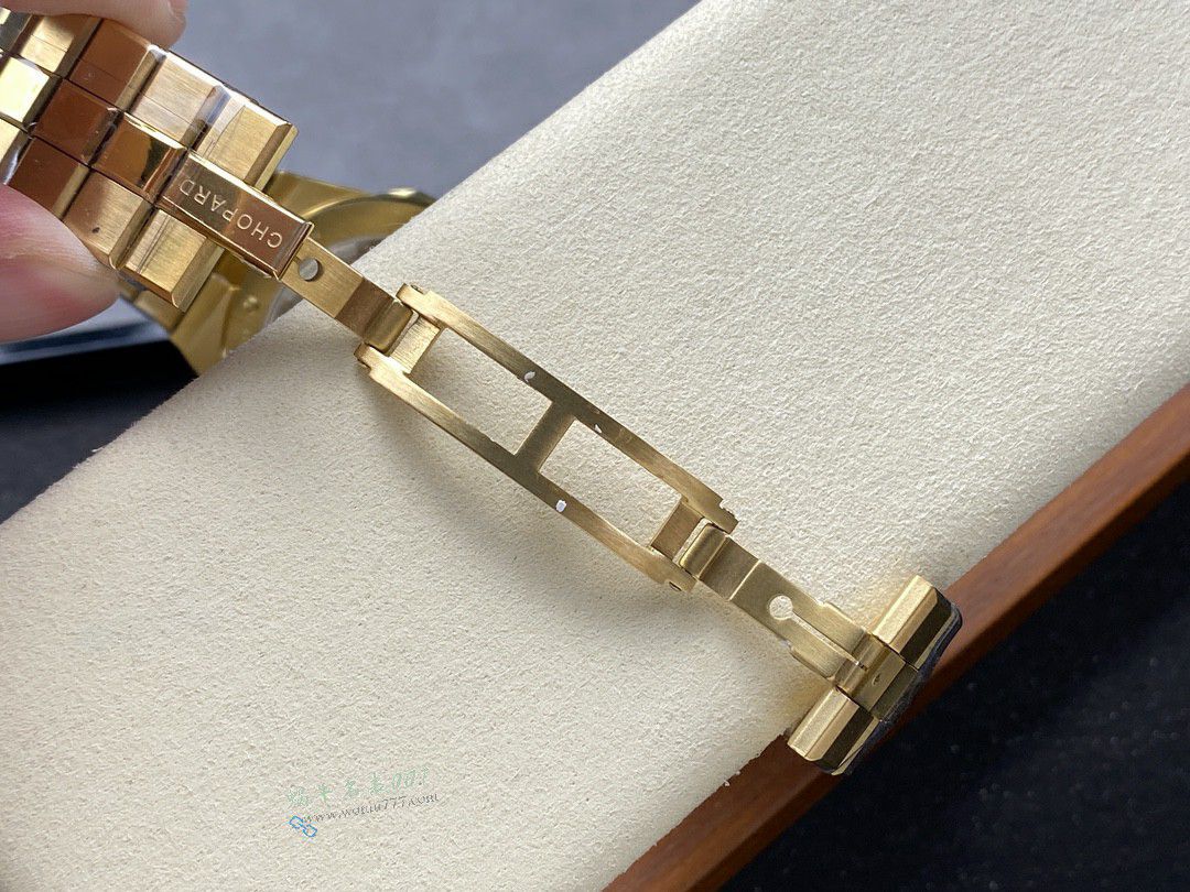 GH Chopard Snow Mountain Proud Wings  set  / XB092